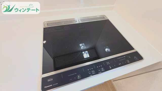 火を使わない安心と、毎日の使いやすさ。家族みんなが笑顔になれるキッチンへ。