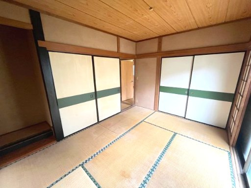 落ち着いた雰囲気が広がる和室空間♪　くつろぎの場や来客用として、多用途に活用できます！