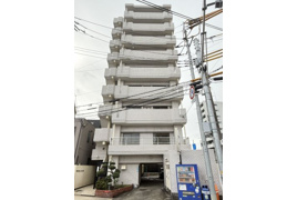 川口サニーコーポの外観