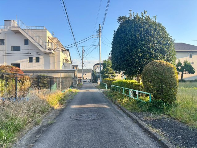 【前面道路含む現地写真】見通しの良い道路です