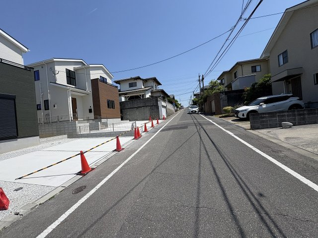 現地写真。前面道路です。