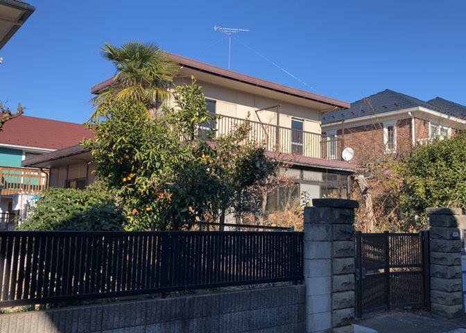 土地を買う際、住む地域の自治体や福祉の補助制度にも注目してみましょう。子供や老人の医療補助やゴミ出しのルールなど、自治体によってルールに大きな違いがあるため、暮らしやすい土地で判断するとよいでしょう。