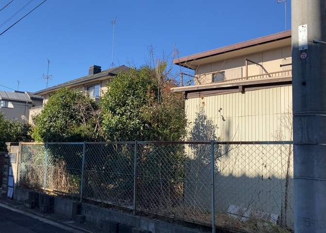 家を建てる前提で土地を探している場合、地盤の丈夫さは譲れない条件の一つです。地盤が脆弱だと追加工事が必要となります。また、過去に地盤沈下や液状化現象を起こした土地は、できるだけ避けた方がいいでしょう。