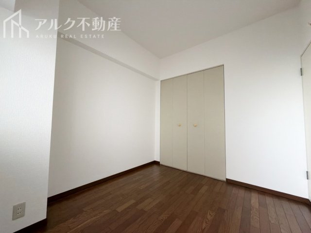 洋室内装