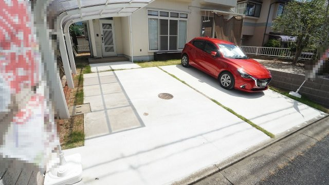 リフォーム済み4ＬＤＫ＋ＷＩＣ戸建て　瀬戸内海が見える団地高台で眺望良好　洗面、浴室、トイレ水まわり新調　日当り、眺望も良好　幹線道路、各生活施設とアクセス良　カーポート駐車場、お庭、物置付き