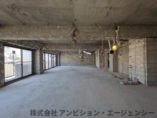 陽当たり良好。解体後の室内写真です。