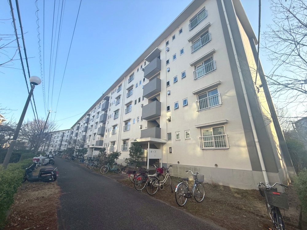 新栄町団地4街区7号棟