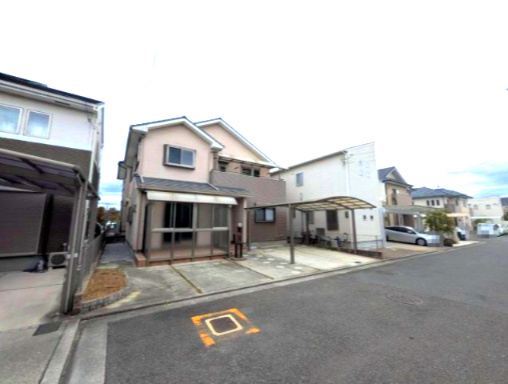 前面道路含む現地写真です
