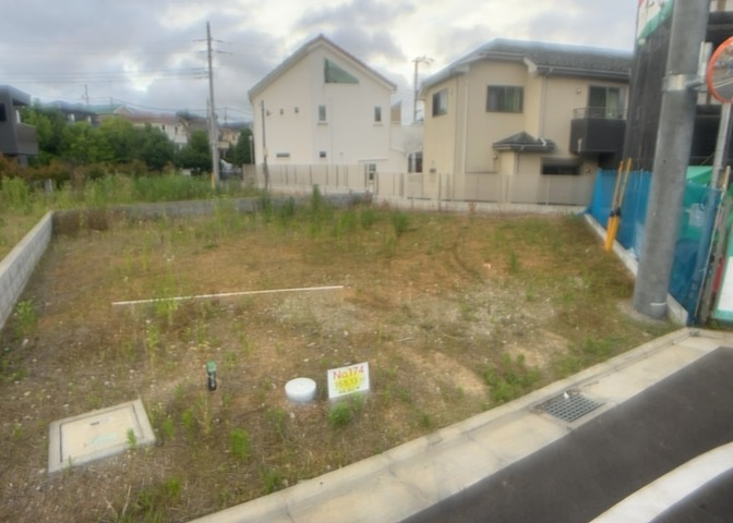 物件の詳細については、現地を見てわかること以外に、役所や法務局などで調べないとわからないことがあります。そのため、現地に行く場合は、もしこの物件を買ったらどのような生活ができるかをイメージしましょう。