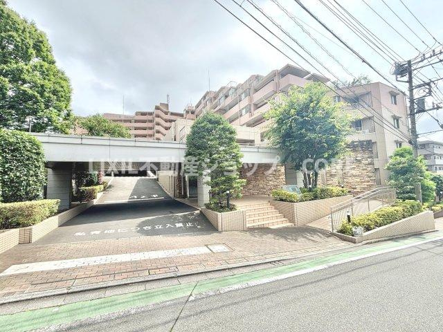 鉄骨鉄筋コンクリート造11階建10階部分、新耐震基準・旧耐震が気になる方はスタッフまでお問い合わせください。