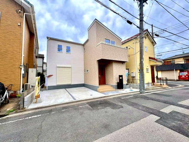 広々約19.7帖のリビング！キッチン・洗面・浴室がワンフロアにまとまり、家事がスムーズにこなせる間取りです。4LDK・駐車スペース2台可(車種による)！