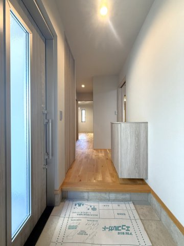 【中古戸建 新潟市秋葉区横川浜の玄関】