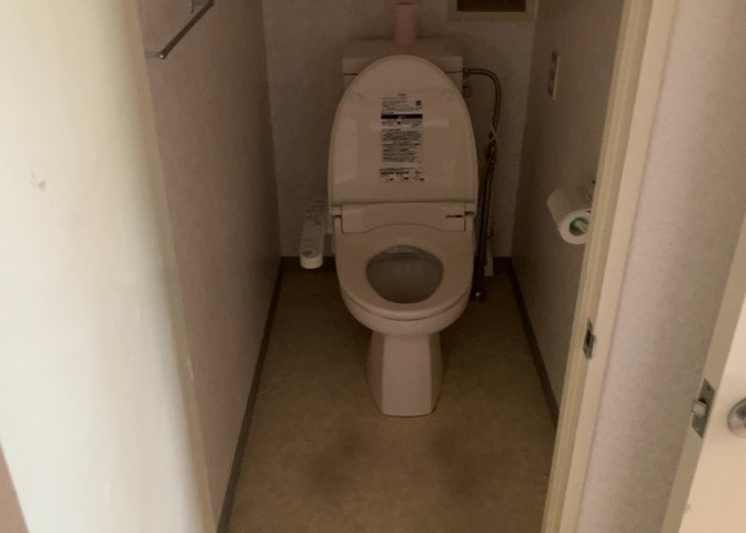 トイレは大きさや形、機能、抗菌性などが異なる多種多彩なタイプが各メーカーから出ています。それぞれに良さがあるため、事前にどういったタイプのトイレがいいのかをご家庭内で決めて、内見に行くといいでしょう。