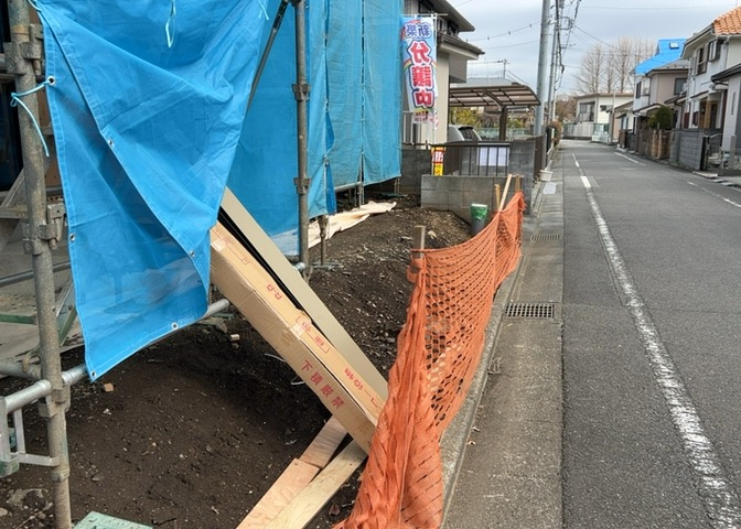 庭があることでガーデニングや家庭菜園はもちろん、こどもの遊び場やペットを放して遊ぶことができます。また、家の周囲に余裕があるということです。隣地との間があれば、十分な日当たりと、風通しが確保できます。