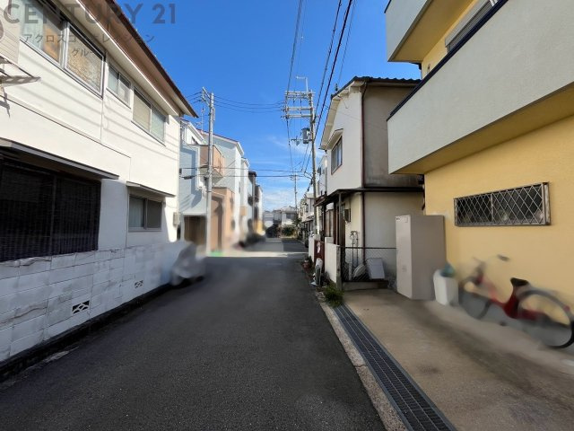 すべての居室（和室1・洋室3）が6帖以上、さらにLDKが12帖というゆとりある広さ。