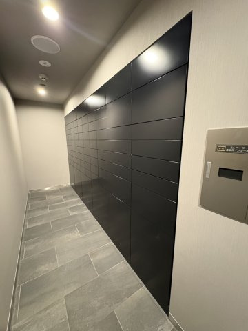 スタイリッシュにまとめられた集合ポストスペース