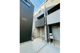 鶴見区安田一丁目新築戸建の外観