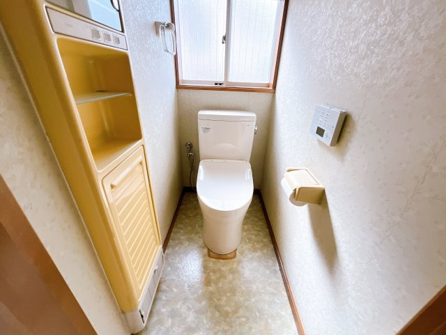 ◎閑静な分譲地内の北東角地　◎ゆったりとした広さの間取りが特徴です。　◎リフォームは必要になりますが、　まだまだご利用いただける物件かと思います。