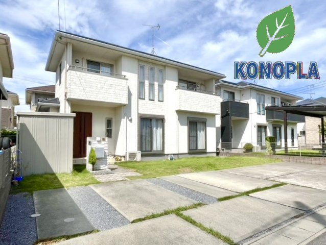 ■外観｜庭付き一戸建てならお子様やペットが走り回っても大丈夫！伸び伸びと遊び、過ごすことができます♪