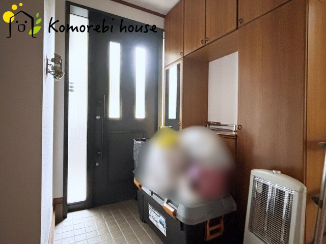 明るく使いやすい玄関で収納や導線も配慮された万能空間です。