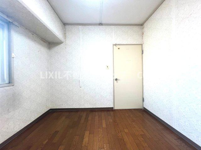 過ぎ行く時間をゆったりと感じることができる落ちついたプライベートルーム。
