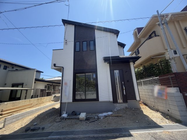 外観：328000652526