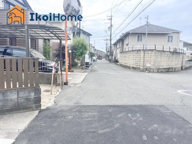 ●年中無休：当日予約可●前面道路は西側幅員約5.8m！近隣は一戸建てが多いです！