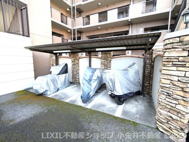 バイク置き場