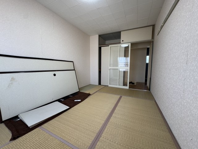 和室があることで、落ち着きと癒しの空間が生まれます。