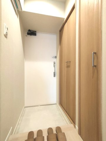 【玄関】　