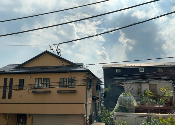 眺望の良さを楽しめるダイニングキッチンで家族団らんの時間を過ごしてはいかがでしょうか。バルコニーから見える景色を家族で眺める時間は、時間が経つのを忘れてしまいそうですね。是非、現地を見に行きましょう！