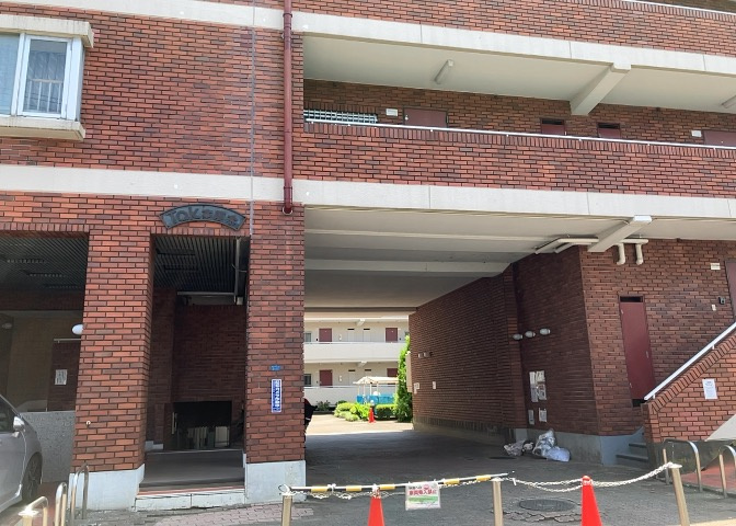 ＳＲＣ造は強度や耐震性の面でもRC造と比べて優れています。そのため、10階建以上の高層または超高層マンションなどの建築にも多く採用されています。柱や梁などのサイズが小さくても高い耐震性を確保できます。