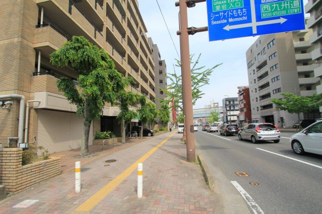 歩道もしっかり整備されていて安心ですね♪