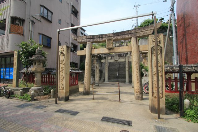 愛宕神社も徒歩圏内です♪