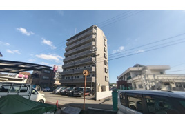 愛媛県東温市横河原　売ビルの外観