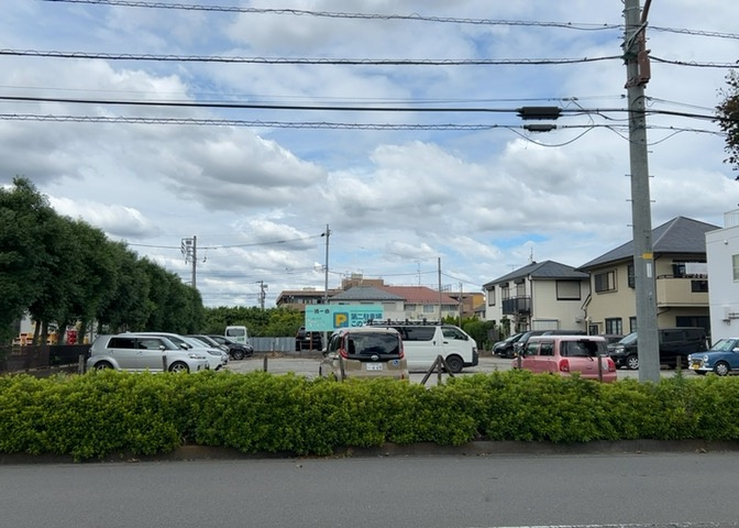 眺望を気にして物件を探す場合、前面に建物が建っていないか現地で確認しましょう！前面に建物があると景色はもちろん、日当たりや風通しにも影響が出てきます。住んだ時のことを想像しながら現地見学をしましょう。
