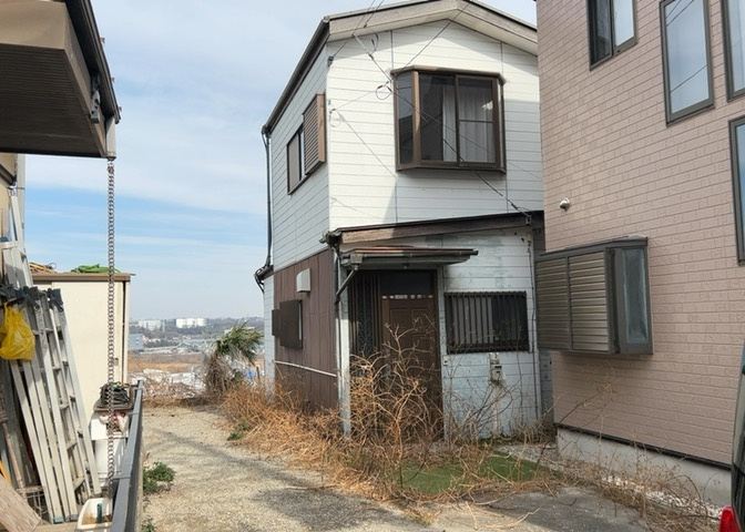 ハザードマップは自然災害による被害を予測し、その被害範囲を地図上で表したものです。近年特に災害が多くなっていますので、事前に調査すると安心できます。ハザードマップは国交省のホームページをご覧ください。