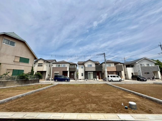 全4区画・自由設計で夢のマイホームはいかがでしょうか！花田小学校まで徒歩2分(約160ｍ)・中央中学校まで徒歩15分（約1200ｍ）！