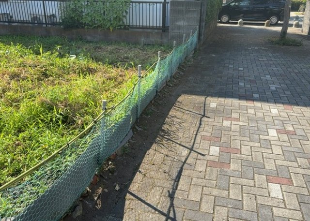 土地の形が極端に長細かったり、狭小地、あるいは道路との高低差がある傾斜地だった場合、後々売ろうとしても買い手がつかない場合もあります。後々、売却することになった時に価値の下がらない土地を選びましょう。
