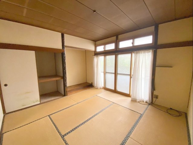 家族がくつろぐ空間や客間にも良い和室です！