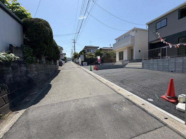 現地写真。前面道路です。