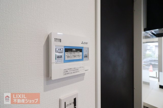 【温水設備】現地完成写真。給湯スイッチ付きで温度調整もラクラクです。