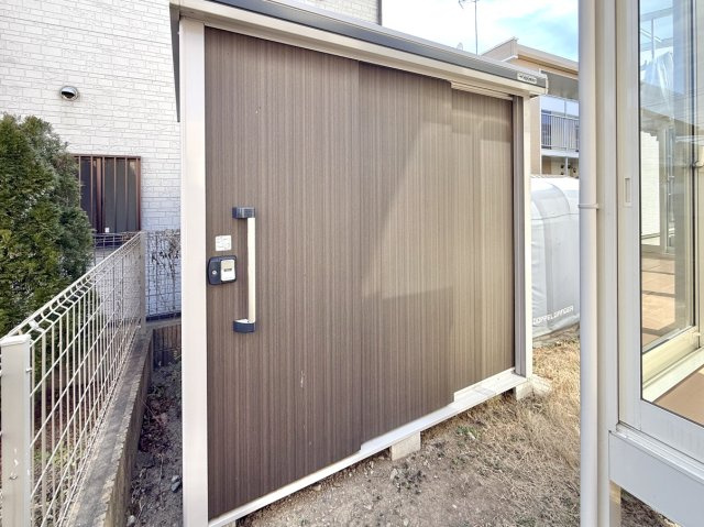 ■物置｜大きな物置き付きです♪大きな物や収納が困ってしまうものもしっかり収納できますので安心です☆