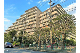 鳩ヶ谷スカイハイツの外観