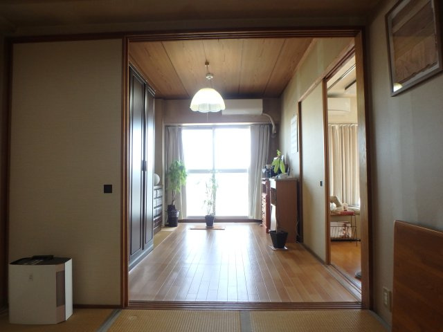 和室は続きま間