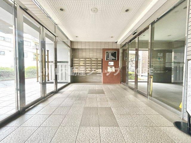 お子様・奥様も安心のオートロックのマンションです。防犯面も充実したマンション。