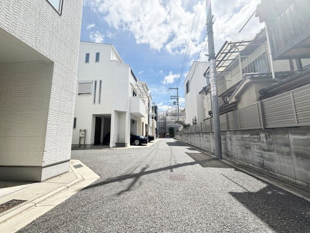 横堤駅周辺にはスーパーや区役所などの生活施設が集まり、日々の暮らしに便利な住環境です。