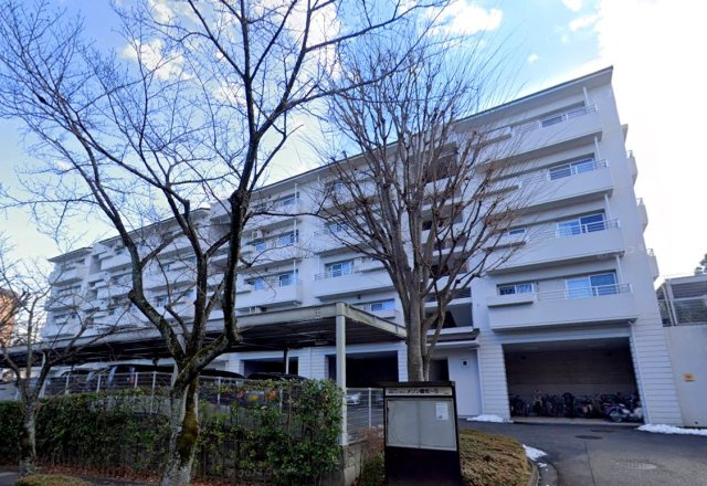 屋根付き駐車場