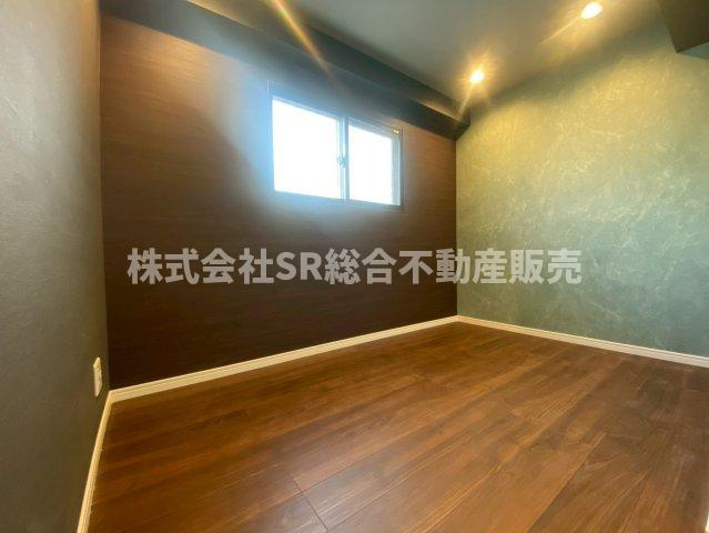 個人の部屋や寝室として使える洋室です