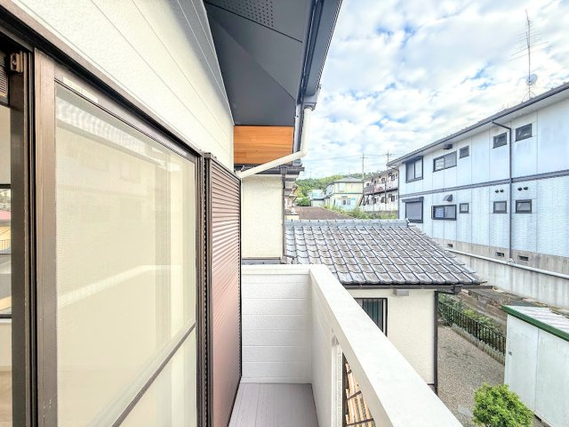 ◆広いバルコニーは寝室と子供部屋からアクセスできる2WAY動線。お布団も洗濯物もたくさん干せます！！